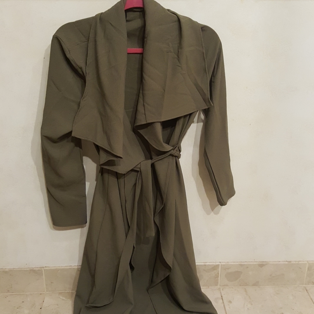 Light trench coat